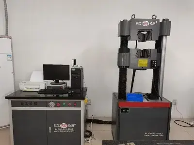 Máquina universal de ensayos hidráulica