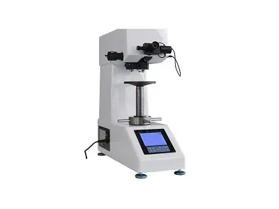 Microdurómetro Vickers